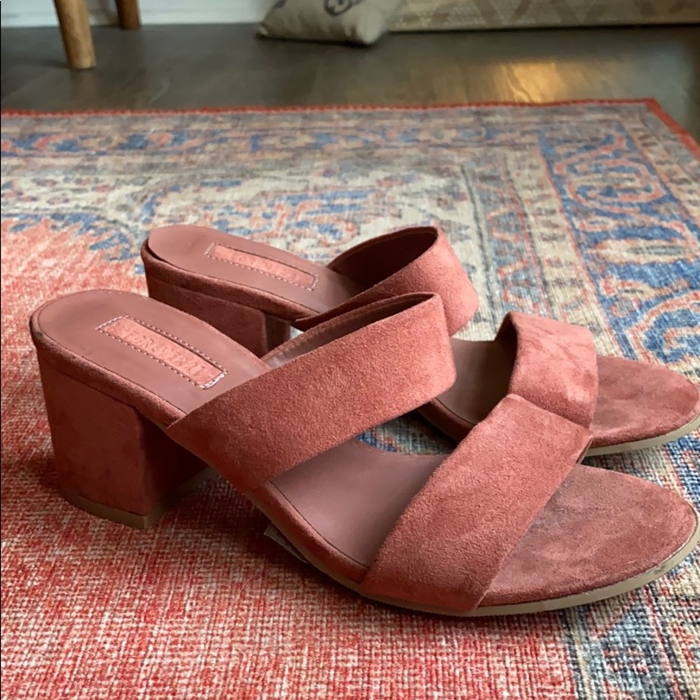 NWOT - Burnt Orange Sandals w/ Chunky Heel